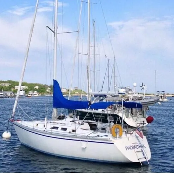 Slide: The Image of Hunter Sloop 1985 - 0