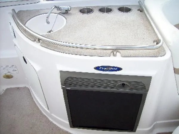 Slide: The Image of Four Winns Horizon 290 2006 - 4