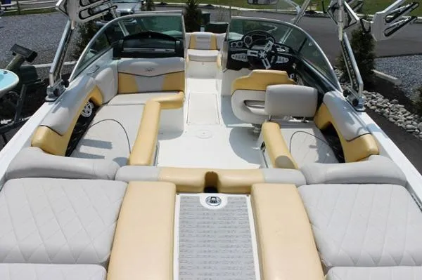 Slide: The Image of Mastercraft X-25 2010 - 7