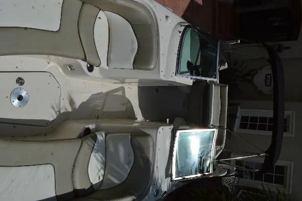 Slide: The Image of Sea Ray 240 Sundeck 2007 - 6