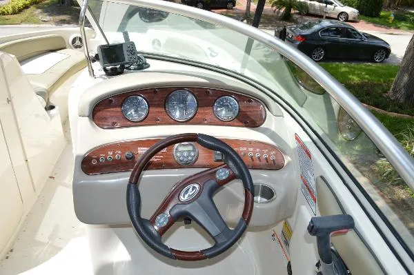Slide: The Image of Sea Ray 240 Sundeck 2007 - 9