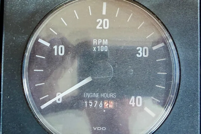 Slide: The Image of Tachometer of 2006 Albin 40 North Sea Cutter showing 1576.2 engine hours. - 54