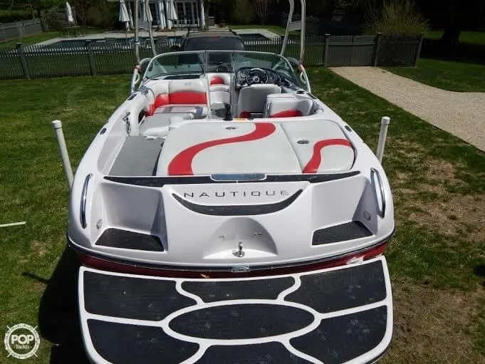 Slide: The Image of Correct Craft Sport Nautique SV211 LE 2005 - 11
