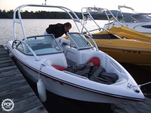 Slide: The Image of Correct Craft Sport Nautique SV211 LE 2005 - 2