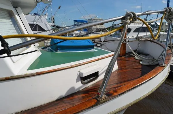 Slide: The Image of Marine Trader 32 Sedan Trawler 1979 - 2