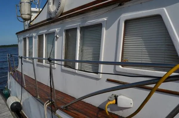 Slide: The Image of Marine Trader 32 Sedan Trawler 1979 - 3