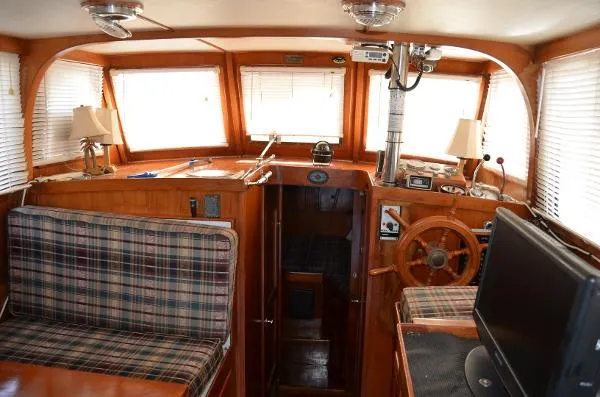 Slide: The Image of Marine Trader 32 Sedan Trawler 1979 - 8