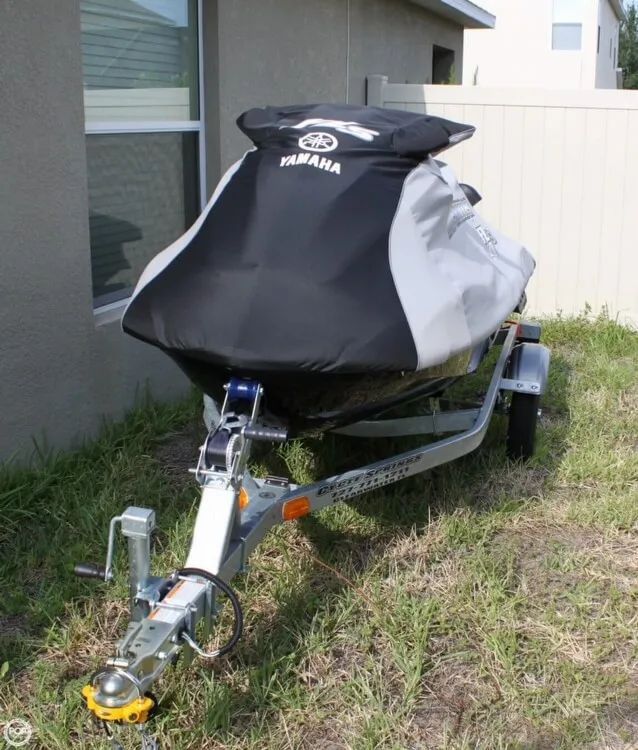 Slide: The Image of Yamaha 11 Waverunner FZS 2014 - 4