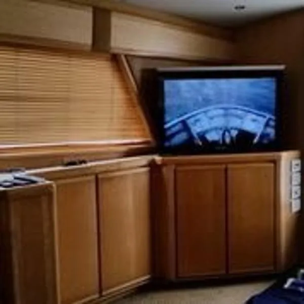 Slide: The Image of Bertram 54 Convertible 1999 - 6