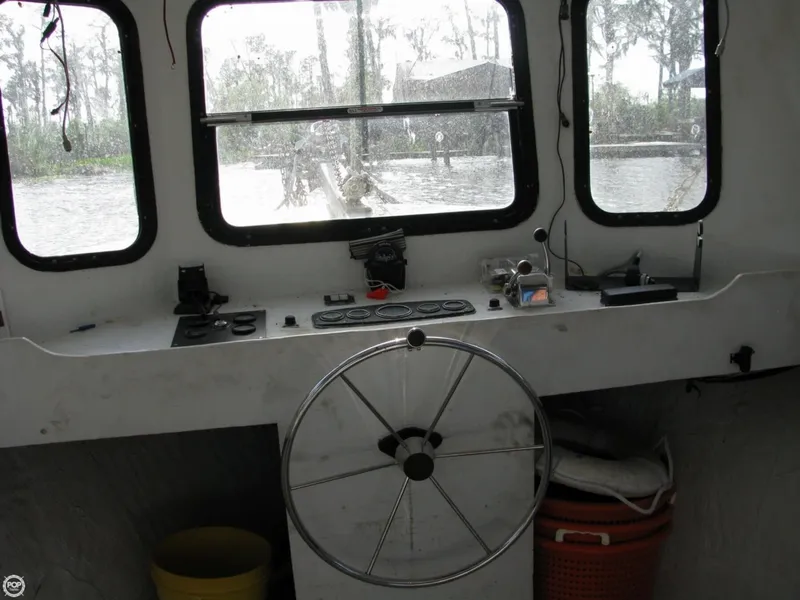 Slide: The Image of Smith Power Boats 34 Fiberglass Shrimper 1984 - 3
