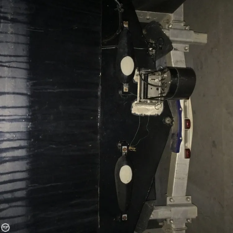 Slide: The Image of Sportfish Offshore 31 Aluminum Center Console 2010 - 6