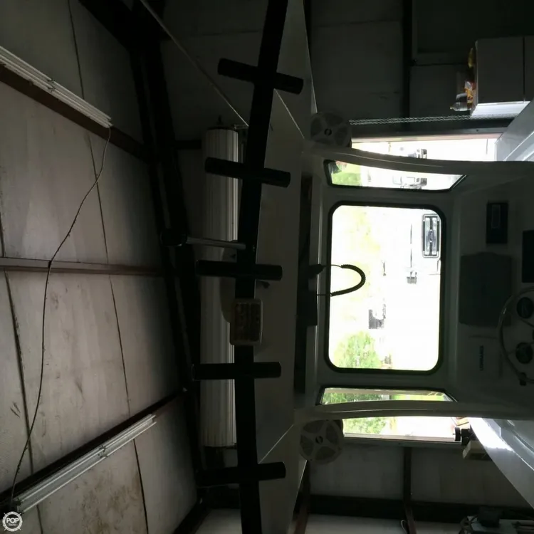 Slide: The Image of Sportfish Offshore 31 Aluminum Center Console 2010 - 8