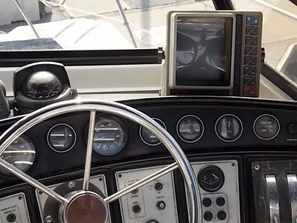 Slide: The Image of Carver Yachts Mariner 1989 - 5