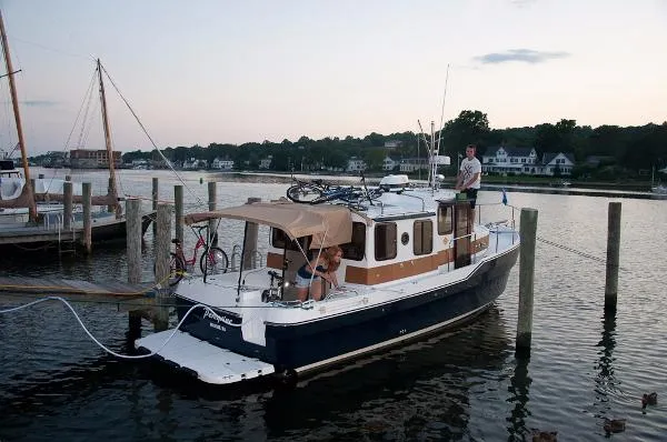 Slide: The Image of Ranger Tug R29 2010 - 10
