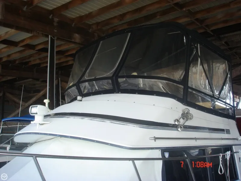 Slide: The Image of Carver Yachts 2897 Mariner 1986 - 7