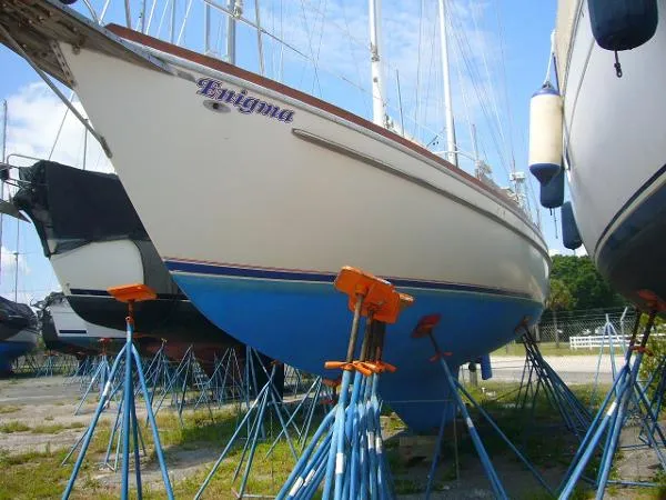 Slide: The Image of Gulfstar 43 Center Cockpit Ketch 1975 - 6