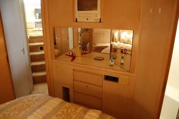 Slide: The Image of Hatteras 52 Cockpit Motor Yacht 1991 - 10