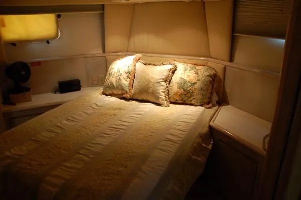 Slide: The Image of Hatteras 52 Cockpit Motor Yacht 1991 - 9