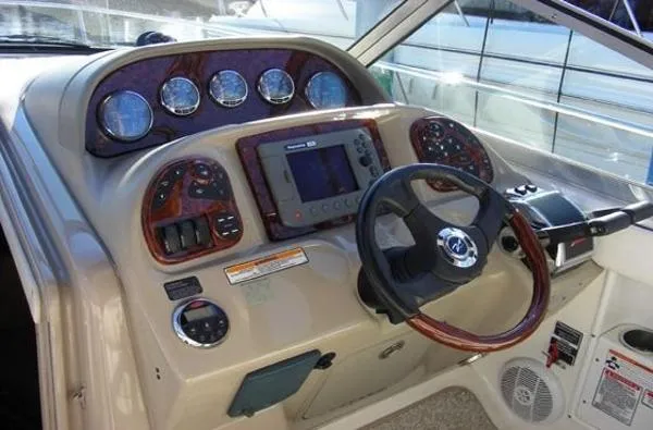 Slide: The Image of Sea Ray 300 2006 - 2