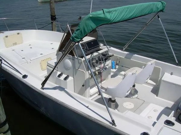Slide: The Image of Chris-Craft 213 Sea Hawk center console 1988 - 3