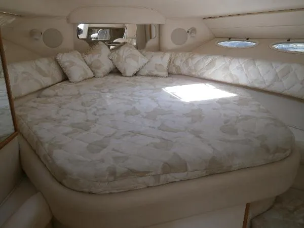 Slide: The Image of Sea Ray SunDancer DA 1999 - 1