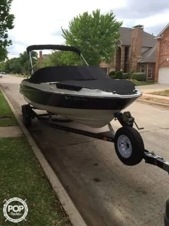 Slide: The Image of Bayliner 215 BR Runabout 2011 - 4