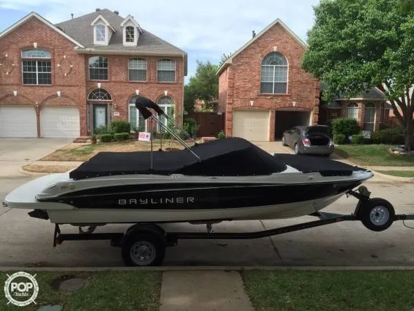 Slide: The Image of Bayliner 215 BR Runabout 2011 - 5