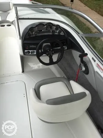 Slide: The Image of Bayliner 215 BR Runabout 2011 - 8