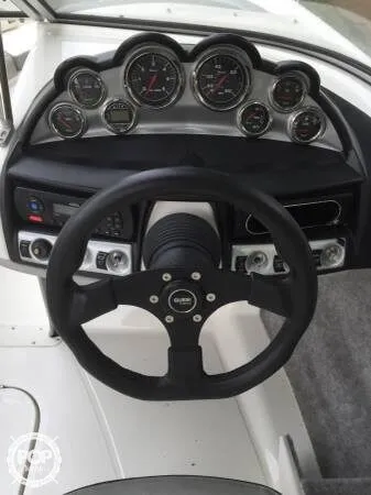 Slide: The Image of Bayliner 215 BR Runabout 2011 - 9