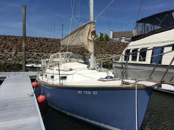 Slide: The Image of Island Packet Mark II 1983 - 1