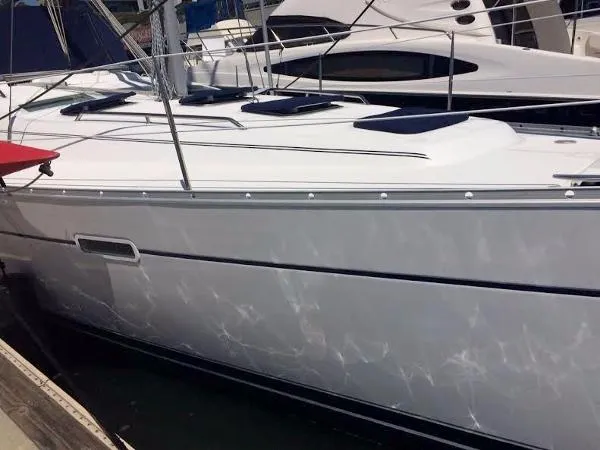 Slide: The Image of Beneteau 393 2003 - 10