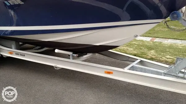 Slide: The Image of Chris-Craft 25 Launch BR 2001 - 7