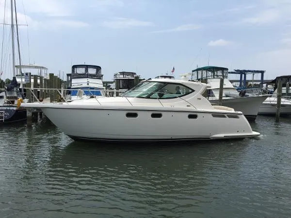 Slide: The Image of Tiara 3500 Sovran 2008 - 0