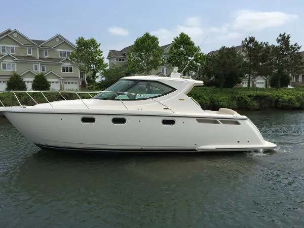 Slide: The Image of Tiara 3500 Sovran 2008 - 2