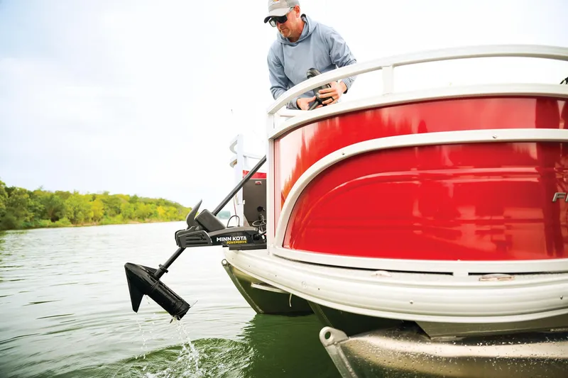 Slide: The Image of Sun Tracker Fishin' Barge 22 XP3 2026 - 99