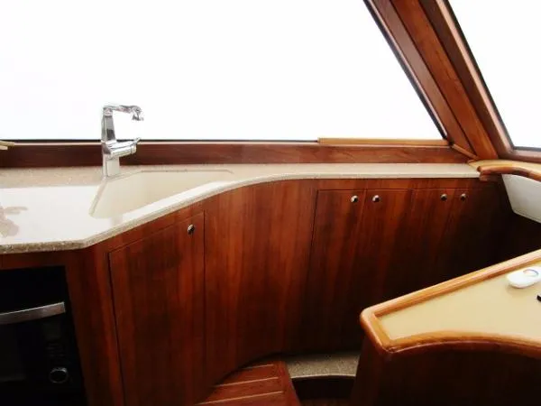 Slide: The Image of Calyber 35 Custom Hardtop Express 2014 - 8