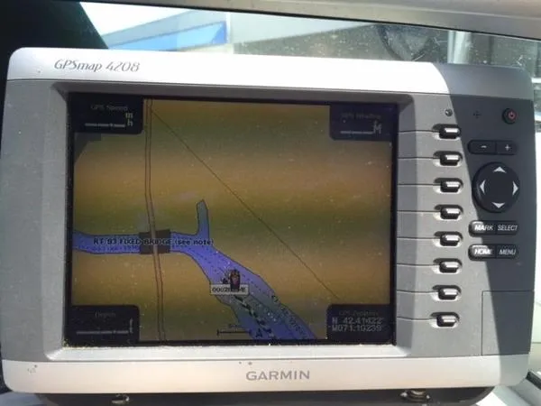 Slide: The Image of Sea Ray 280 Sundancer 2005 - 6