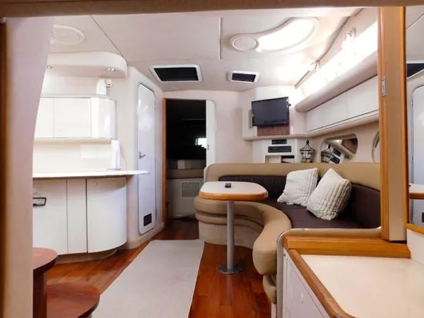 Slide: The Image of Sea Ray Sundancer 1995 - 6