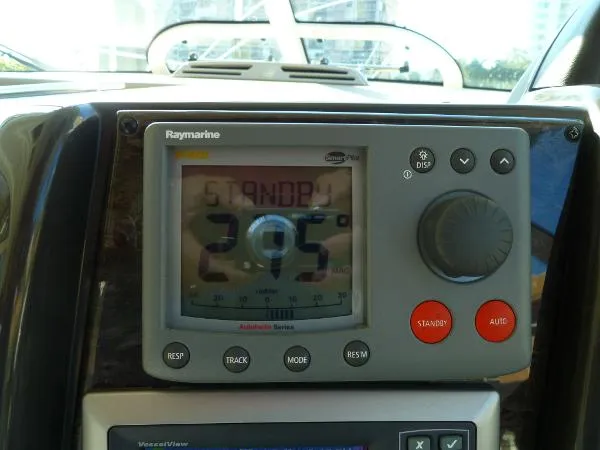 Slide: The Image of Sea Ray 48 Sundancer 2008 - 11