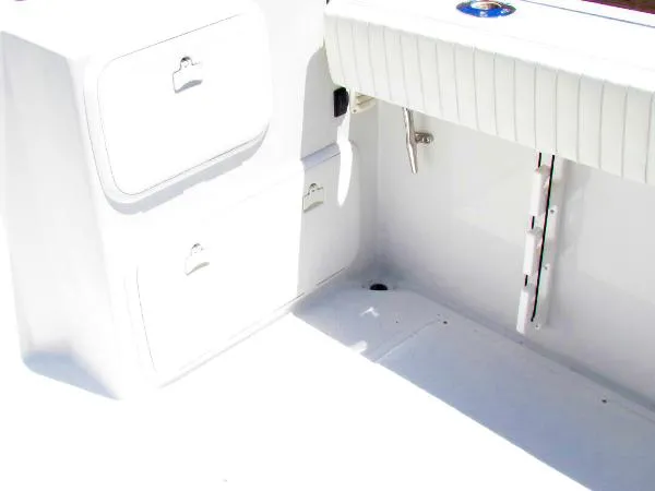 Slide: The Image of Glacier Bay 2640 Renegade 2005 - 6