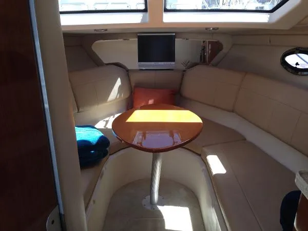 Slide: The Image of Regal 2565 Express Cruiser 2007 - 9