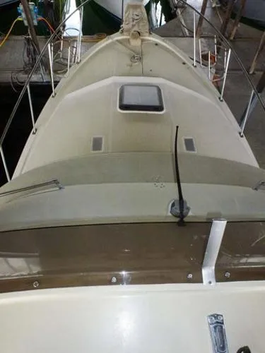 Slide: The Image of Bayliner 3270 1980 - 10