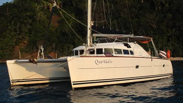Slide: The Image of Lagoon 410 4 Cabin 2 Head Layout 2001 - 2
