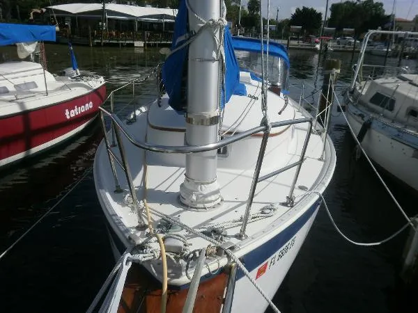 Slide: The Image of Hinterhoeller Nonsuch 26 Classic 1985 - 1