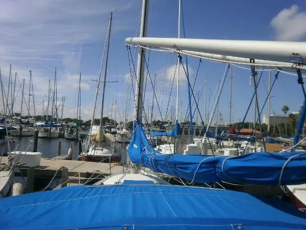 Slide: The Image of Hinterhoeller Nonsuch 26 Classic 1985 - 10