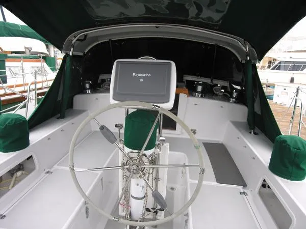 Slide: The Image of Lancer CE Pullman 1996 - 10