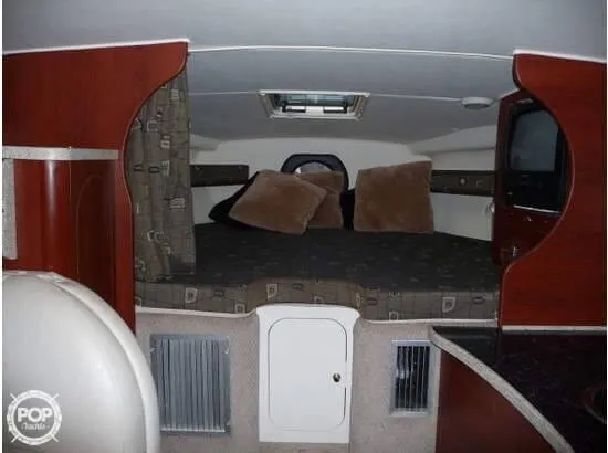 Slide: The Image of Rinker 310 Fiesta Vee EC 2001 - 8