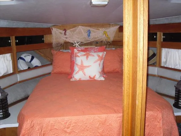Slide: The Image of Silverton 37 Motor Yacht 1989 - 11