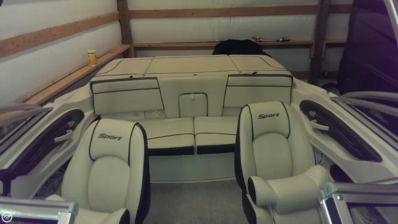 Slide: The Image of Sea Ray 205 Sport Bowrider 2010 - 10