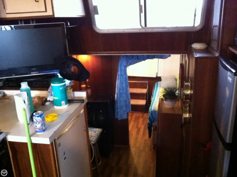 Slide: The Image of Gibson 42 Houseboat 1988 - 5